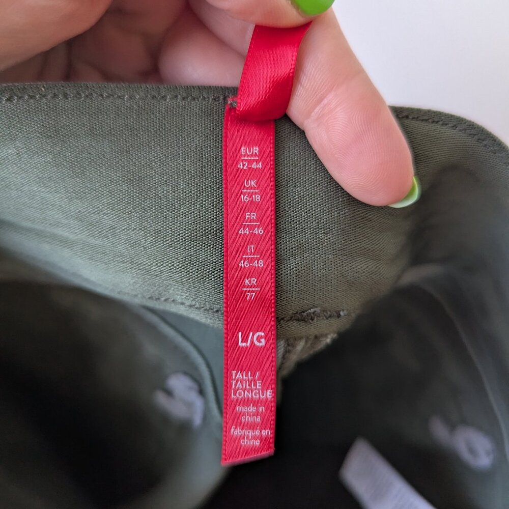 Spanx Army Green Cargo Pants Size Large Tall LT - Picture 9 of 11